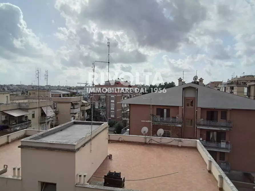 Immagine 30 di Attico in vendita  in via Pasquale II a Roma