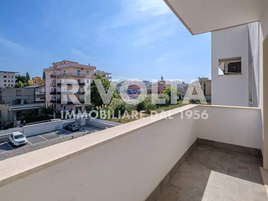 Immagine 21 di Attico in vendita  in Via Delle Ciliegie a Roma