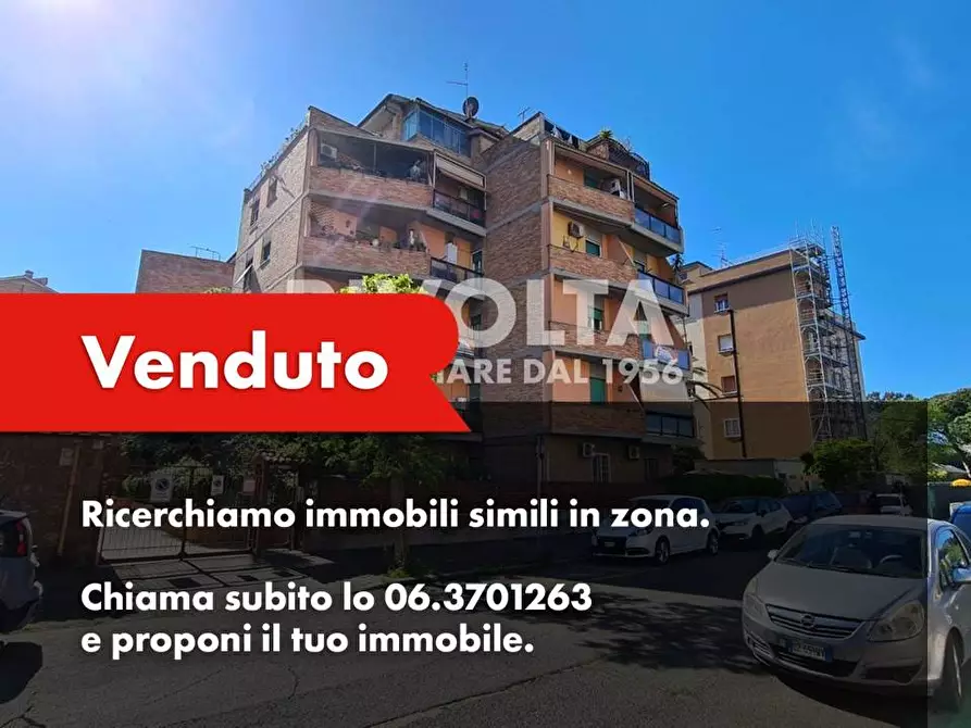 Immagine 1 di Attico in vendita  in Via Diego Simonetti a Roma