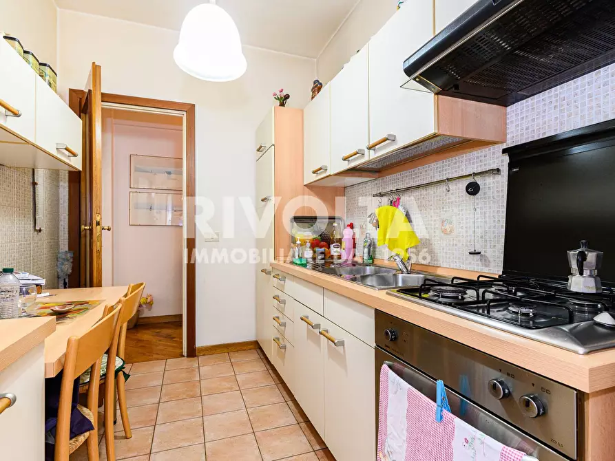 Immagine 10 di Appartamento in vendita  in Via Appia Nuova a Roma