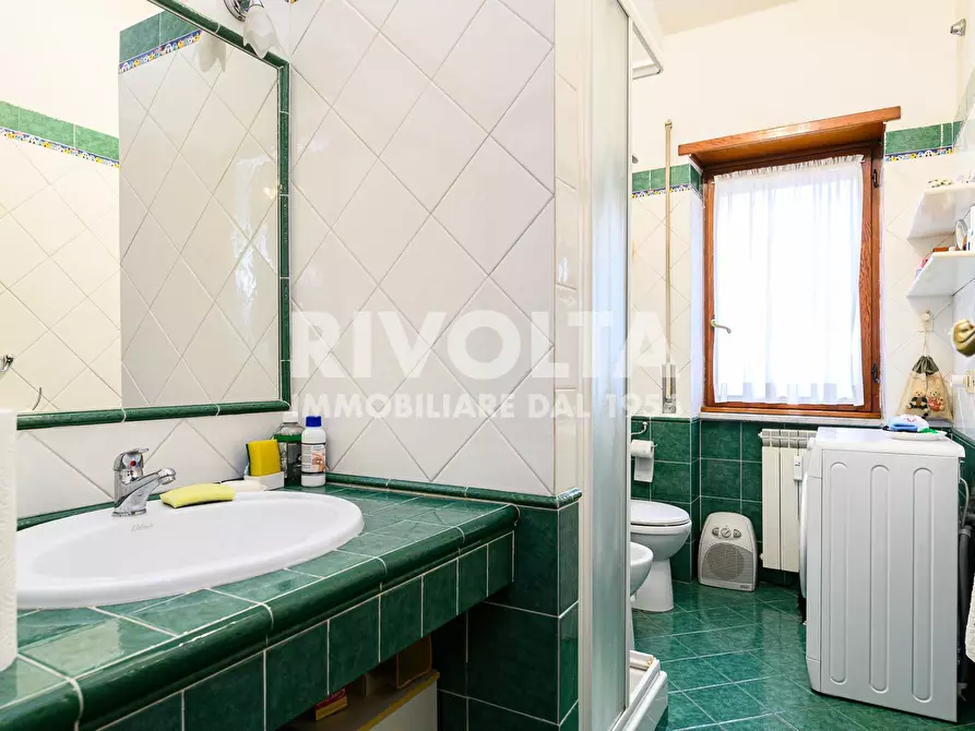 Immagine 12 di Appartamento in vendita  in Via Appia Nuova a Roma