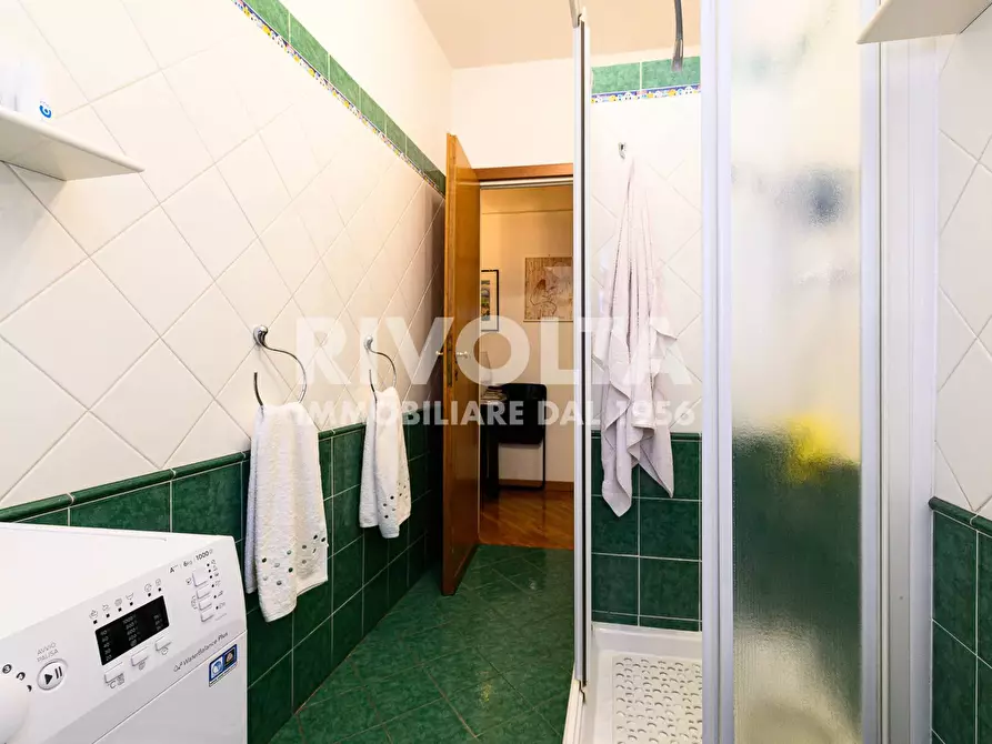 Immagine 15 di Appartamento in vendita  in Via Appia Nuova a Roma