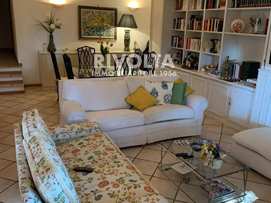 Immagine 6 di Villa in vendita  in viale dei Tarquiniensi a Tarquinia