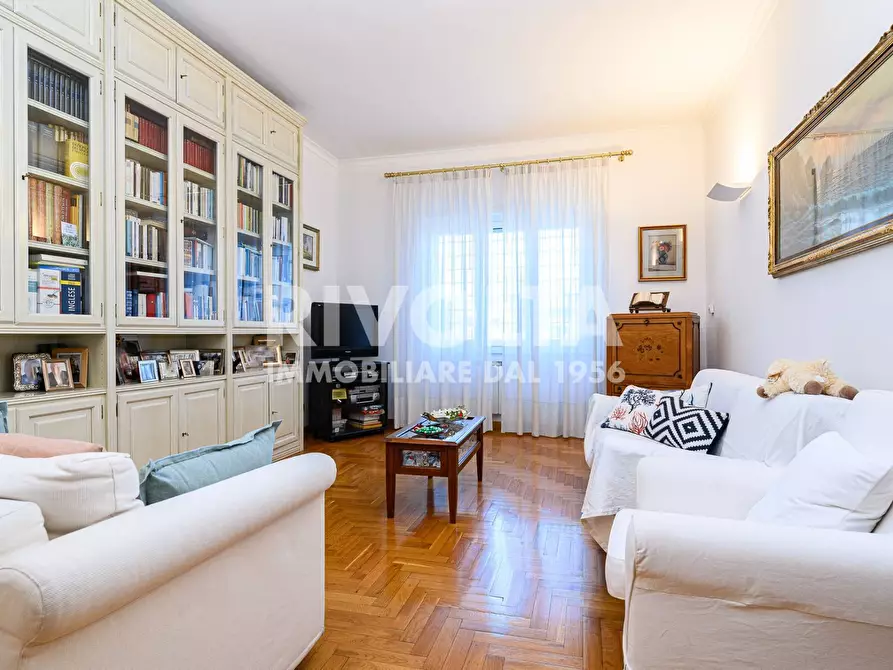 Immagine 1 di Appartamento in vendita  in Via Federico Ozanam a Roma