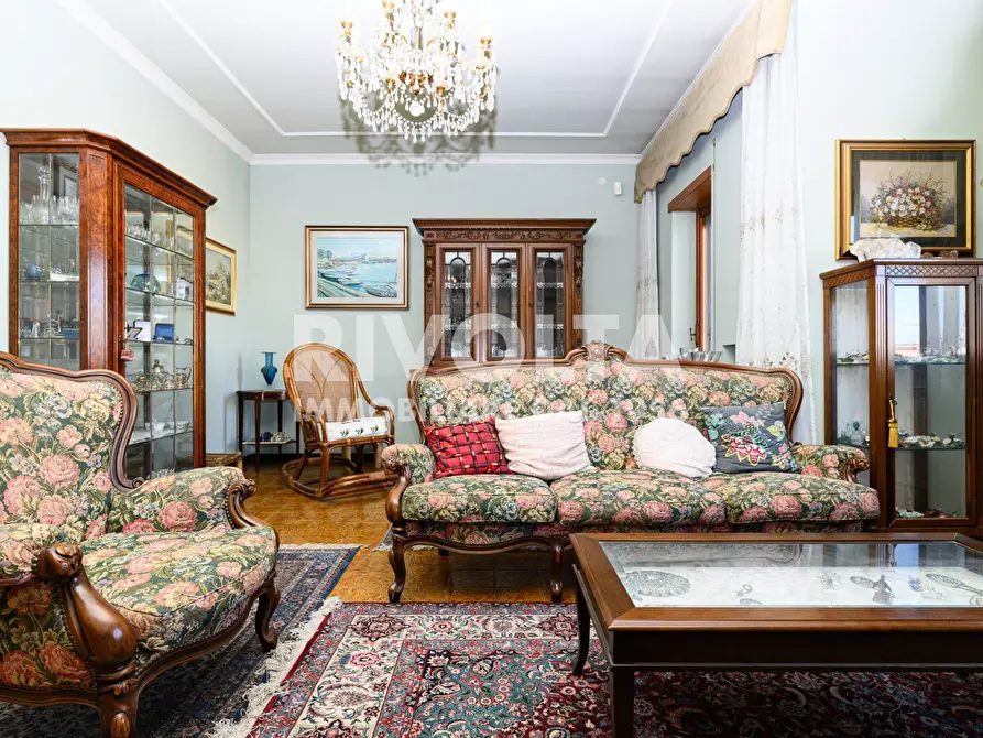 Immagine 5 di Appartamento in vendita  in via nomentana a Roma