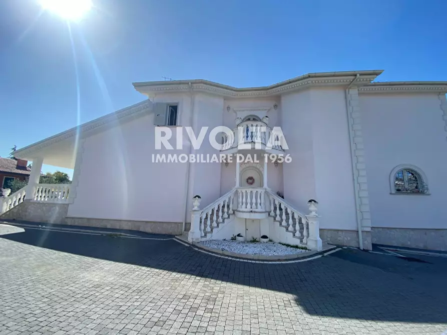 Immagine 4 di Villa in vendita  in Viale Aldo Moro a Gallicano Nel Lazio