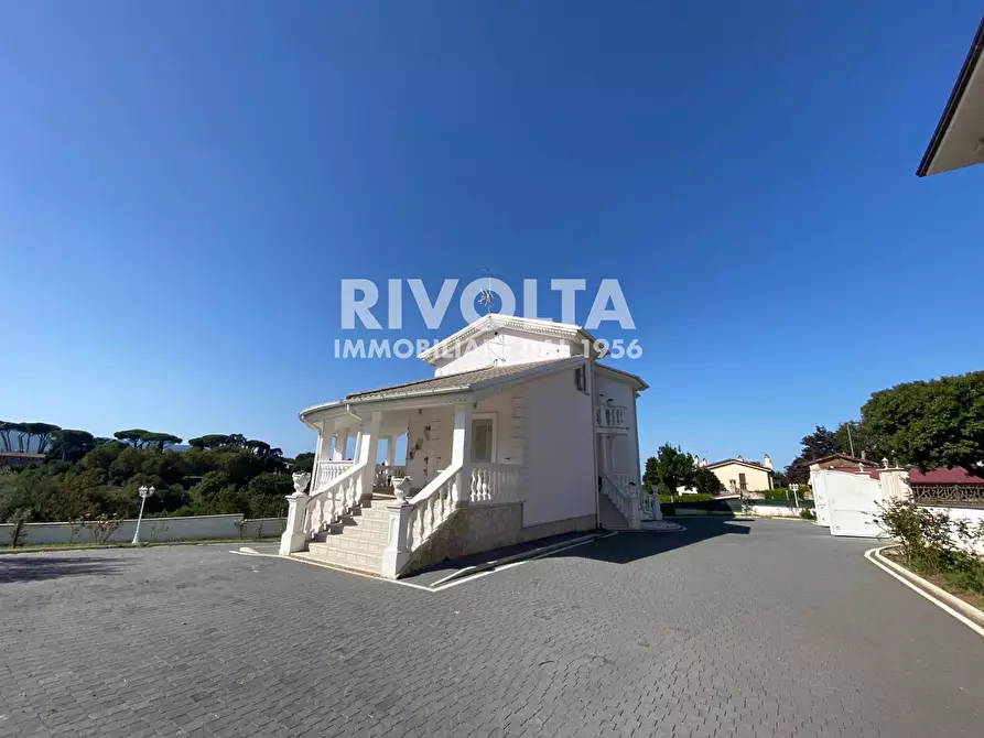 Immagine 5 di Villa in vendita  in Viale Aldo Moro a Gallicano Nel Lazio