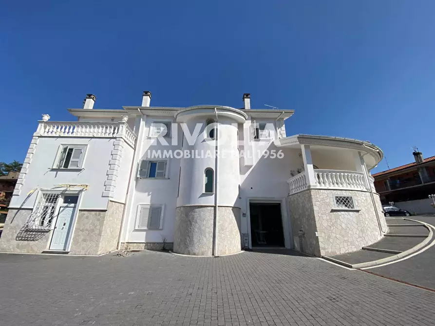 Immagine 7 di Villa in vendita  in Viale Aldo Moro a Gallicano Nel Lazio