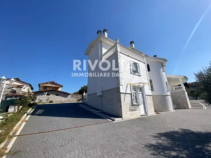 Immagine 11 di Villa in vendita  in Viale Aldo Moro a Gallicano Nel Lazio