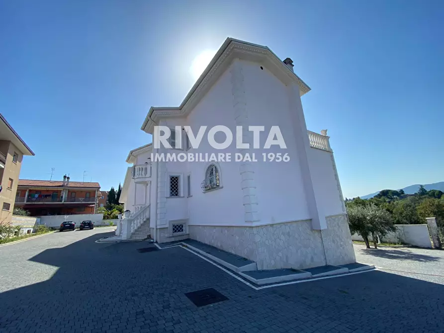 Immagine 12 di Villa in vendita  in Viale Aldo Moro a Gallicano Nel Lazio