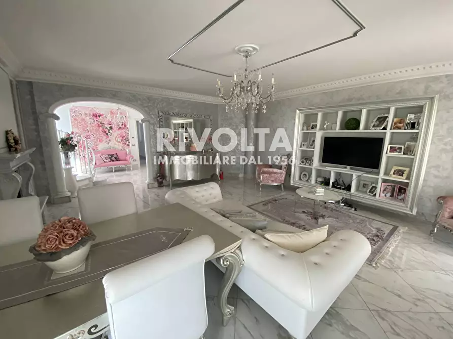 Immagine 15 di Villa in vendita  in Viale Aldo Moro a Gallicano Nel Lazio