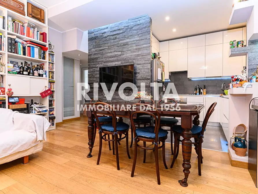 Immagine 2 di Appartamento in vendita  in Via Duccio Galimberti a Roma