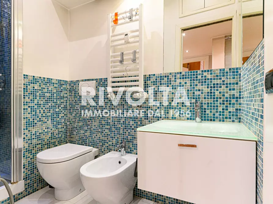 Immagine 10 di Appartamento in vendita  in Via Duccio Galimberti a Roma