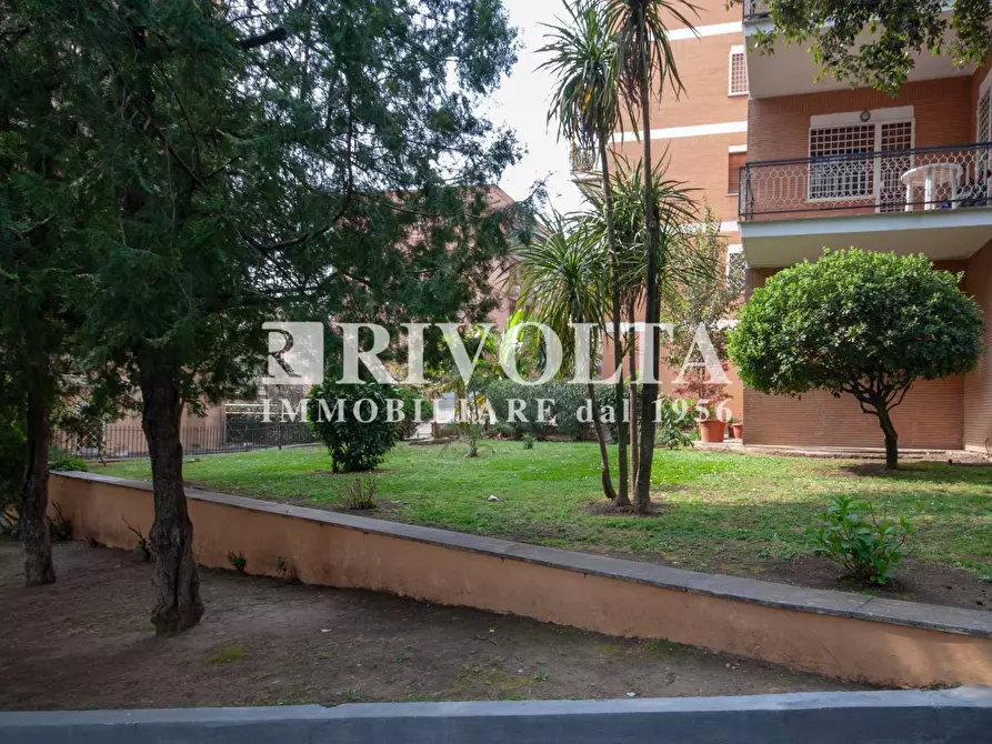 Immagine 20 di Appartamento in vendita  in Piazza Civitella Paganico a Roma