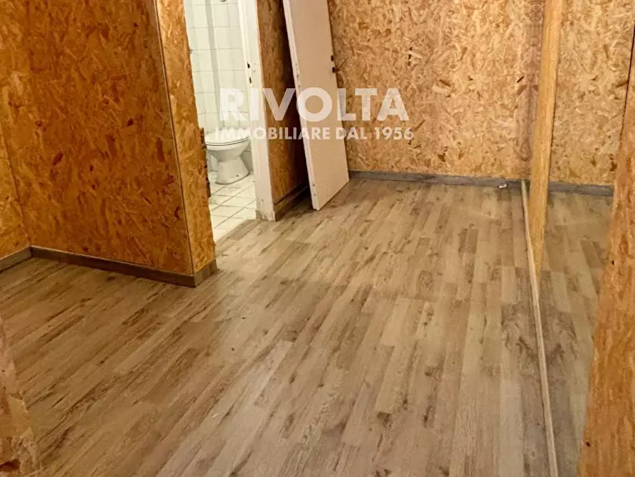 Immagine 16 di Locale commerciale in affitto  in Piazzale della Balduina a Roma