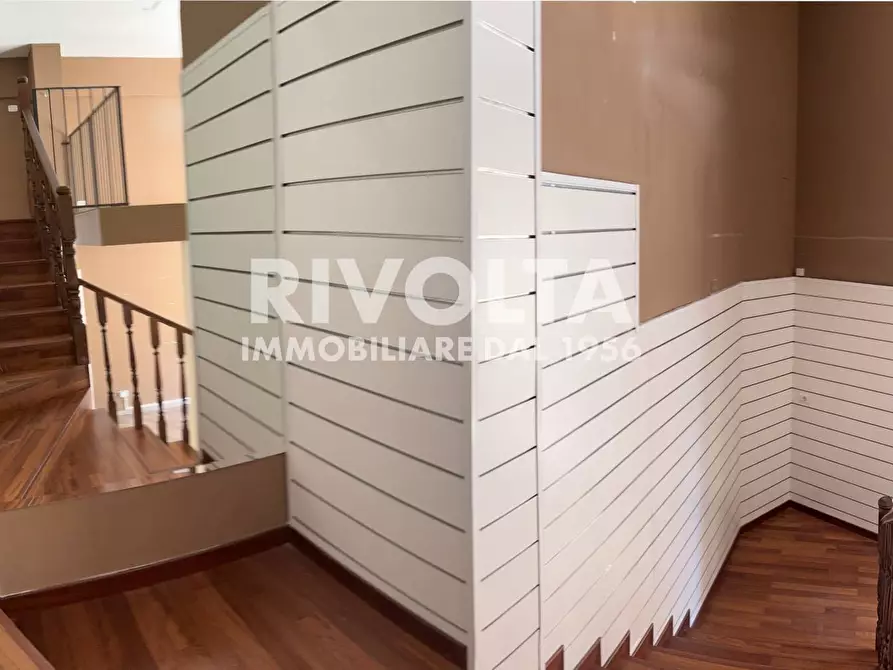 Immagine 17 di Locale commerciale in affitto  in Piazzale della Balduina a Roma