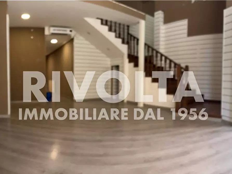 Immagine 14 di Locale commerciale in affitto  in Piazzale della Balduina a Roma