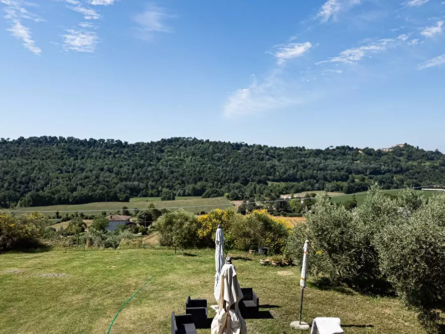 Immagine 1 di Villa in vendita  in Via Colli a Collevecchio