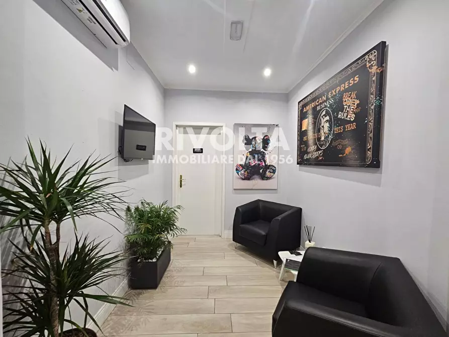 Immagine 22 di Appartamento in vendita  in Via Calabria a Roma