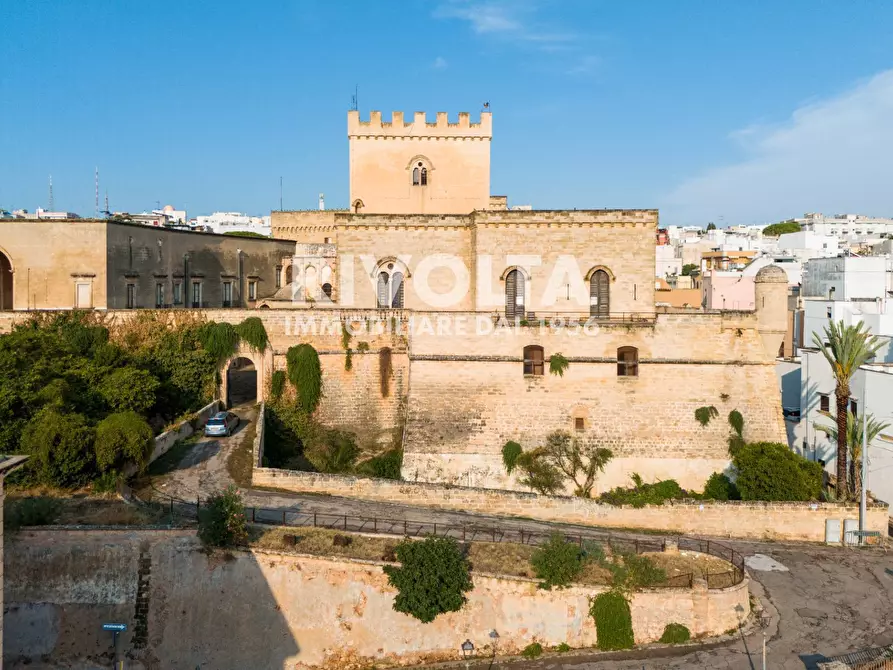 Immagine 3 di Castello in vendita  in Piazza Umberto I a Parabita