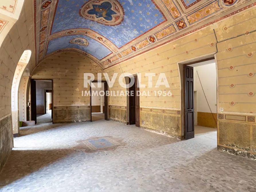 Immagine 6 di Castello in vendita  in Piazza Umberto I a Parabita