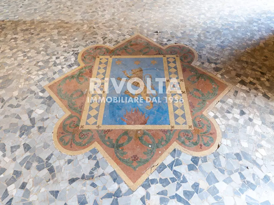 Immagine 7 di Castello in vendita  in Piazza Umberto I a Parabita