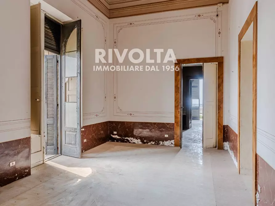 Immagine 18 di Castello in vendita  in Piazza Umberto I a Parabita