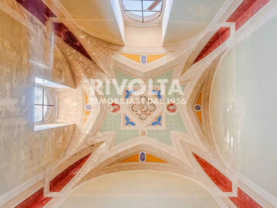 Immagine 20 di Castello in vendita  in Piazza Umberto I a Parabita