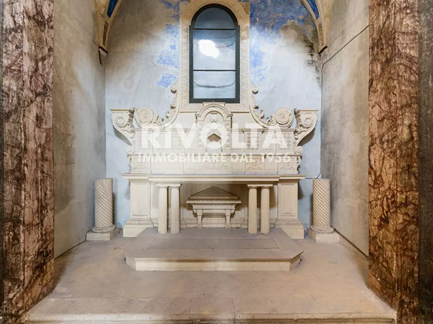 Immagine 27 di Castello in vendita  in Piazza Umberto I a Parabita