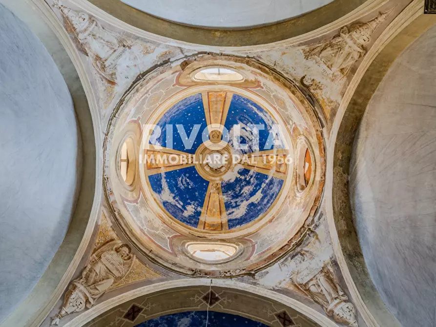 Immagine 28 di Castello in vendita  in Piazza Umberto I a Parabita