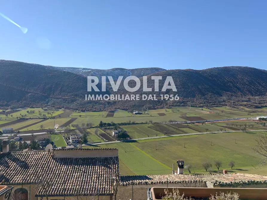 Immagine 4 di Villa in vendita  in via del riscatto a Navelli