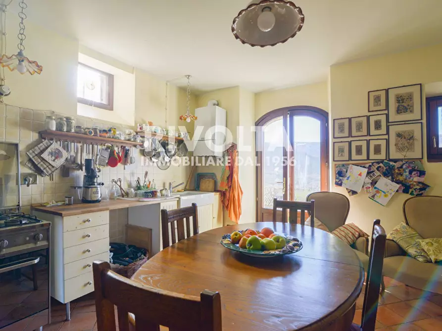 Immagine 8 di Villa in vendita  in via del riscatto a Navelli