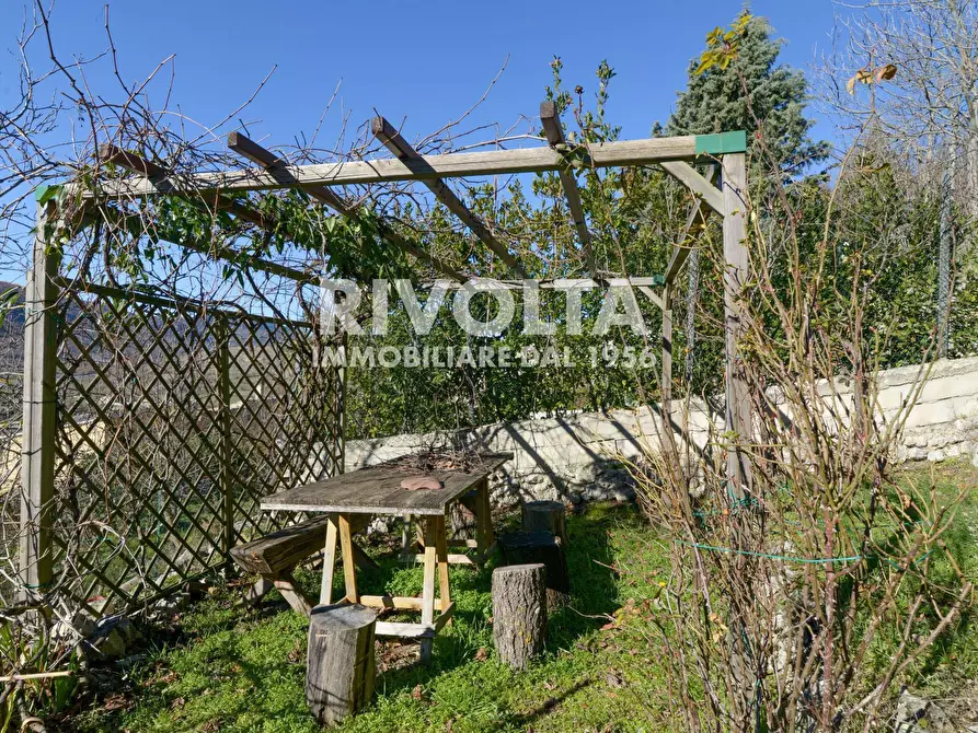 Immagine 15 di Villa in vendita  in via del riscatto a Navelli