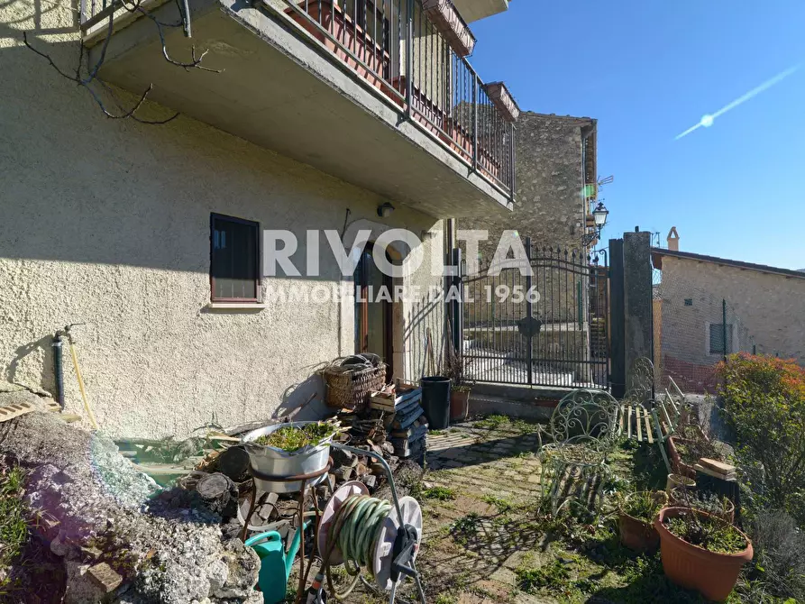 Immagine 19 di Villa in vendita  in via del riscatto a Navelli