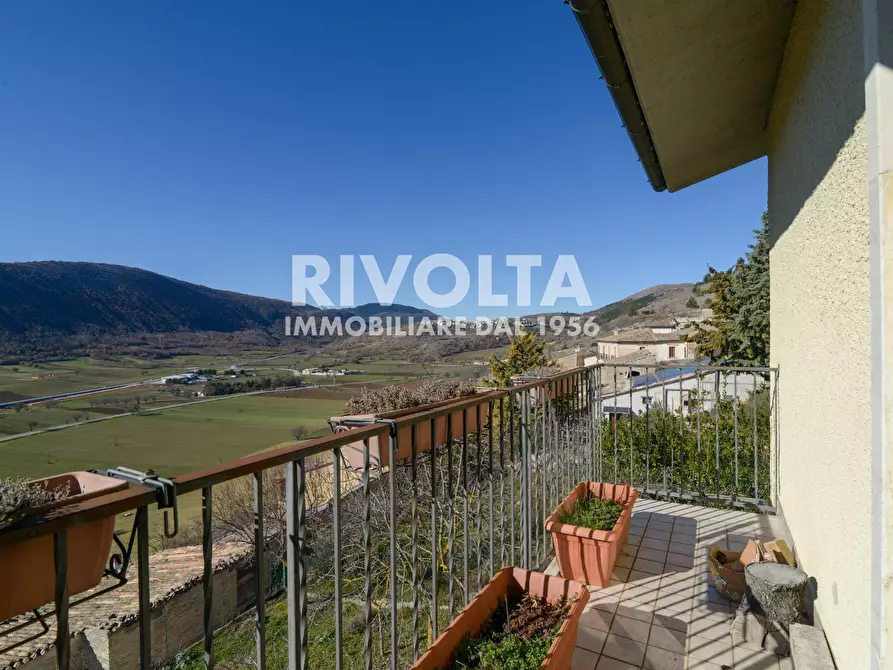 Immagine 26 di Villa in vendita  in via del riscatto a Navelli
