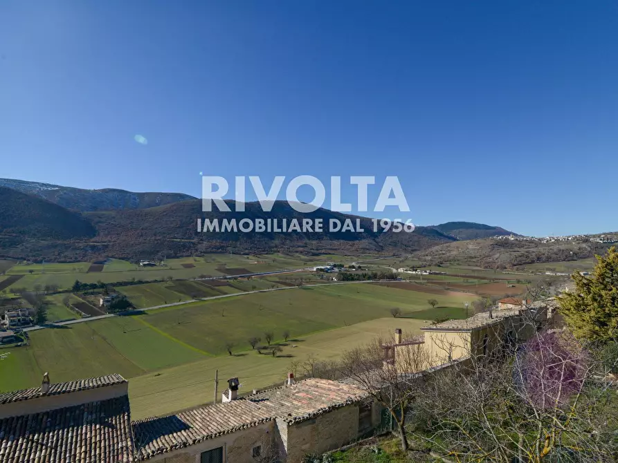 Immagine 27 di Villa in vendita  in via del riscatto a Navelli