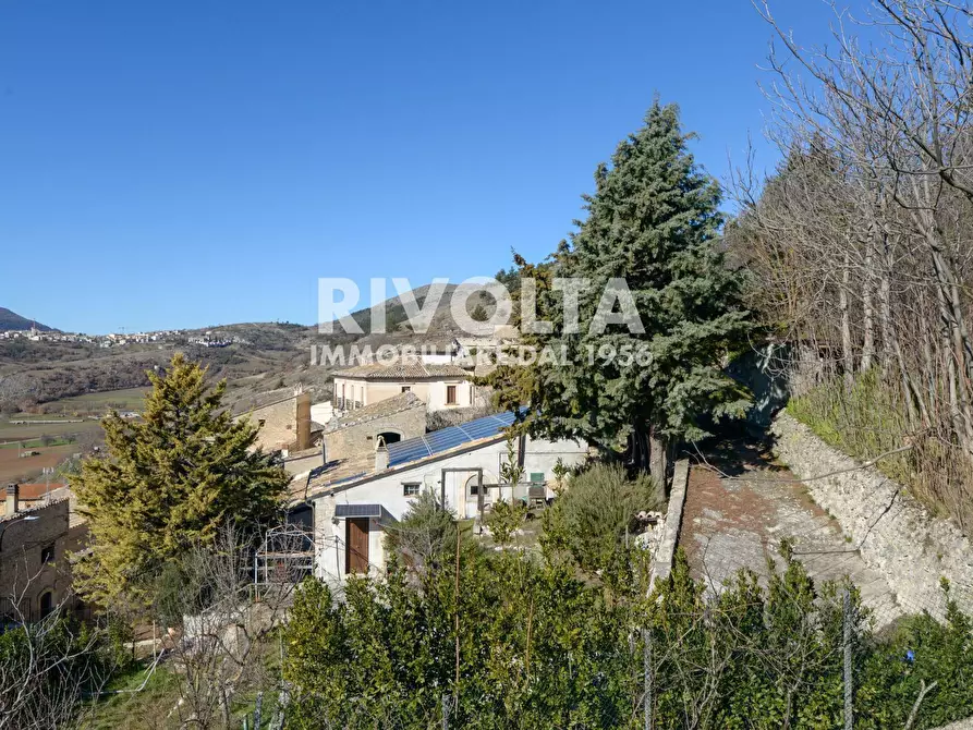 Immagine 29 di Villa in vendita  in via del riscatto a Navelli