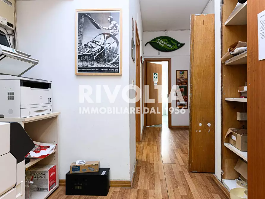 Immagine 22 di Ufficio in vendita  in Via Pietro Antonio Micheli a Roma