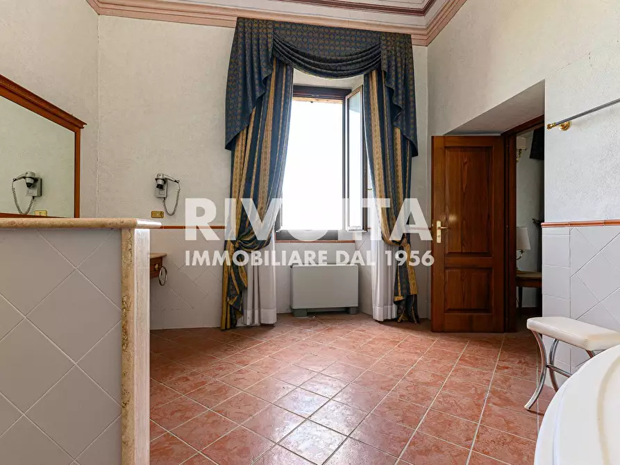 Immagine 6 di Casa indipendente in vendita  in Via Roma a Collevecchio