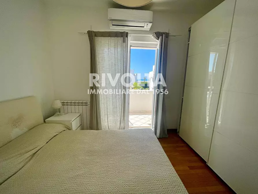 Immagine 23 di Villa in vendita  in via rapallo a Fiumicino