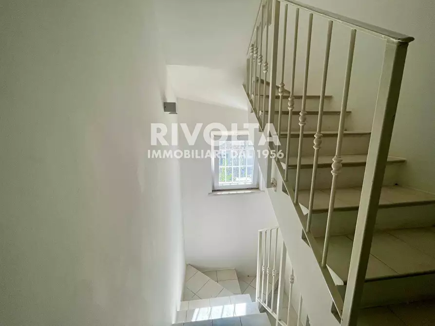 Immagine 25 di Villa in vendita  in via rapallo a Fiumicino