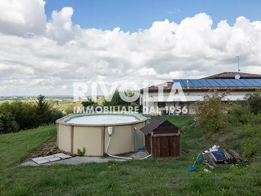 Immagine 3 di Villa in vendita  in Via Roane a Collevecchio