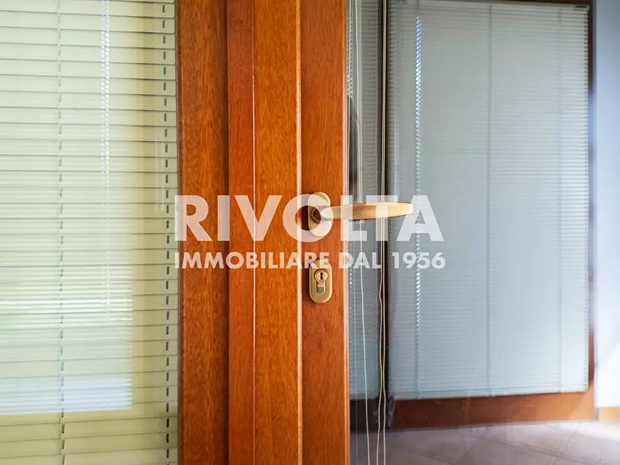 Immagine 17 di Villa in vendita  in Via Roane a Collevecchio