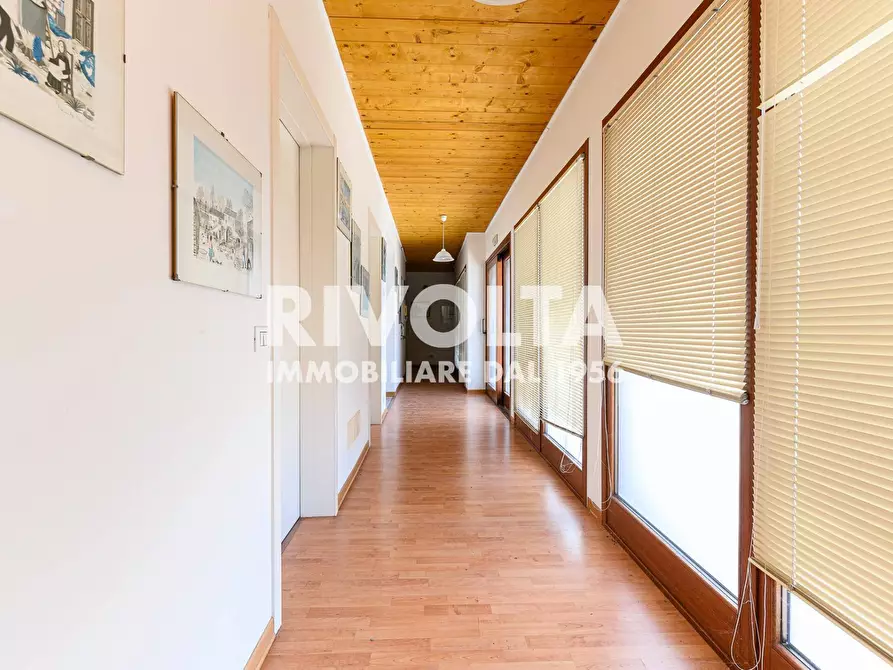 Immagine 19 di Villa in vendita  in Via Roane a Collevecchio