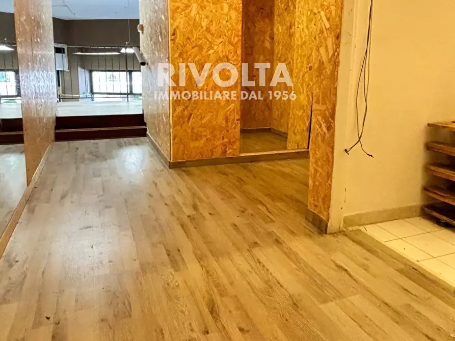 Immagine 29 di Locale commerciale in affitto  in Piazzale della Balduina a Roma