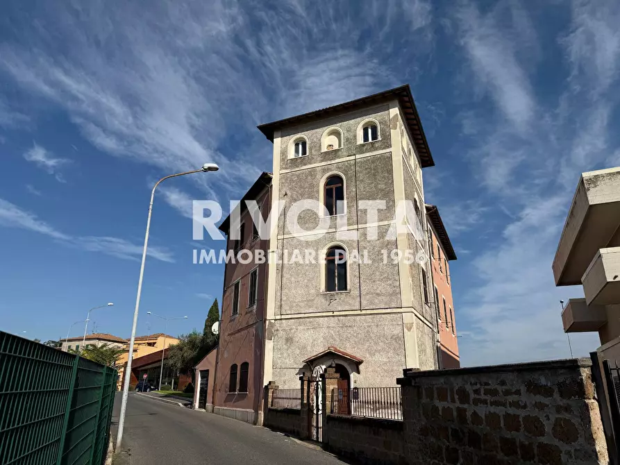 Immagine 29 di Appartamento in vendita  in Via Carlo Pisacane a Civita Castellana