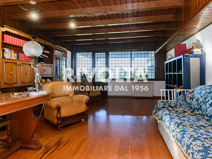 Immagine 22 di Villa in vendita  in Via Dei Redattori a Roma