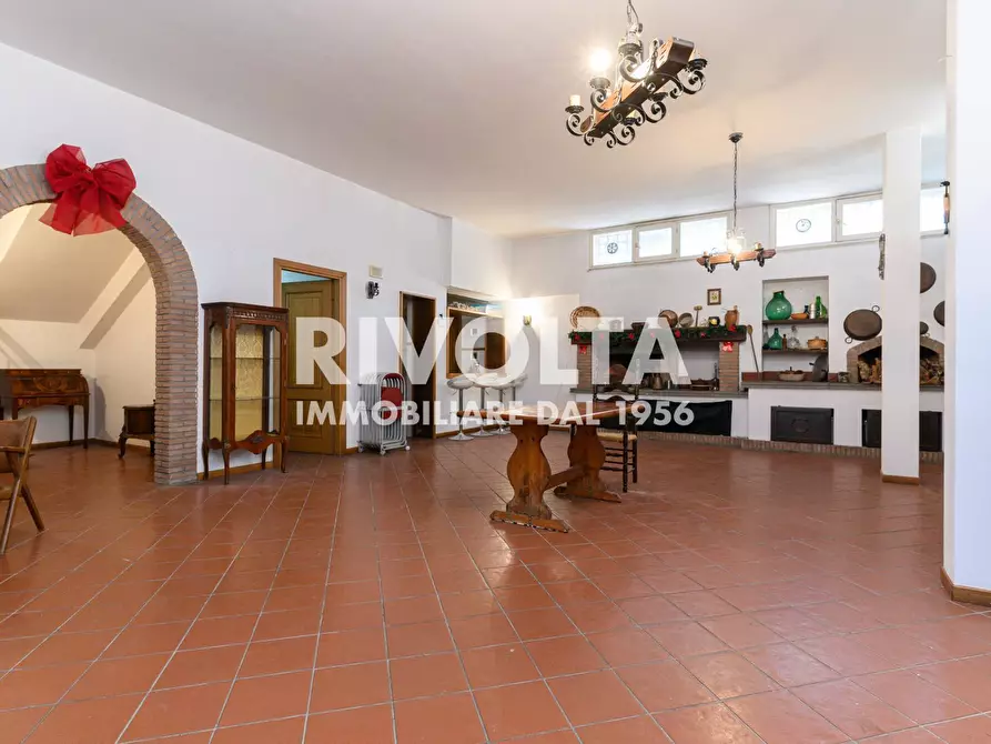 Immagine 20 di Villa in vendita  in Via Dei Redattori a Roma