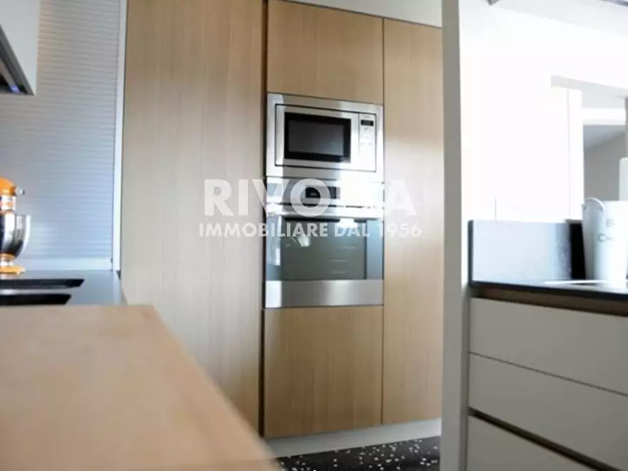 Immagine 7 di Appartamento in vendita  in piazza euclide a Roma