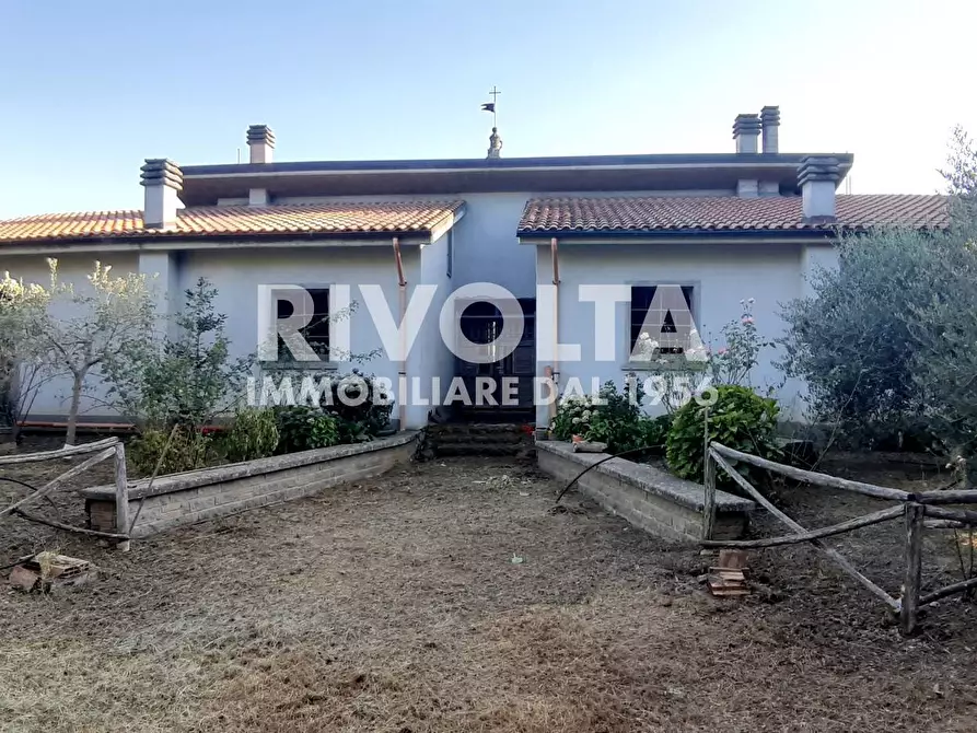 Immagine 1 di Villa in vendita  in Via Madonna Delle Grazie a Canepina